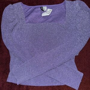 H&M women L top. Square neck, puff sleeve